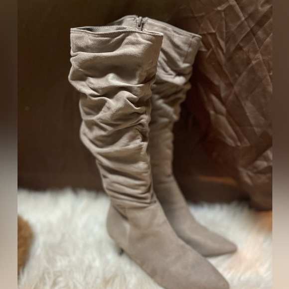 WORN ONCE - Good Quality Below Knee Pink Suede Stylish Dress Boots Size 6 Women - Picture 5 of 7